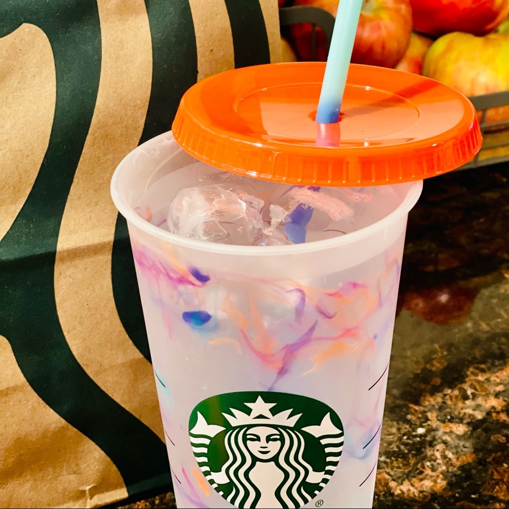 NEW Two (2) Starbucks Summer 2021 Color Changing Swirl Reusable 24 OZ Cold Cup - Picture 5 of 9
